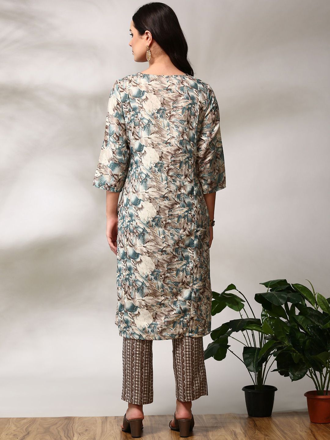 Anouk Floral Printed Regular Straight Kurta with Trousers