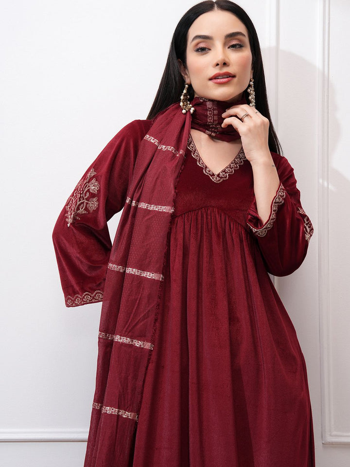 Vishudh Women Ethnic Motifs Embroidered Regular Kurta with Trousers & With Dupatta