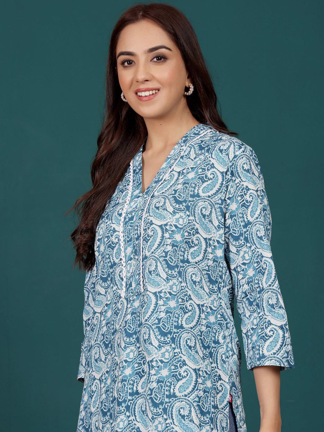 Varanga Women Paisley Printed Indie Prints Kurta