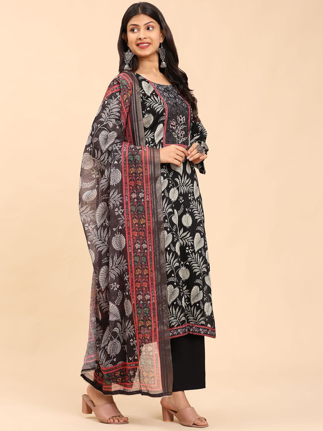 Mamicha Women Floral Printed Regular Pure Cotton Kurta with Palazzos & With Dupatta