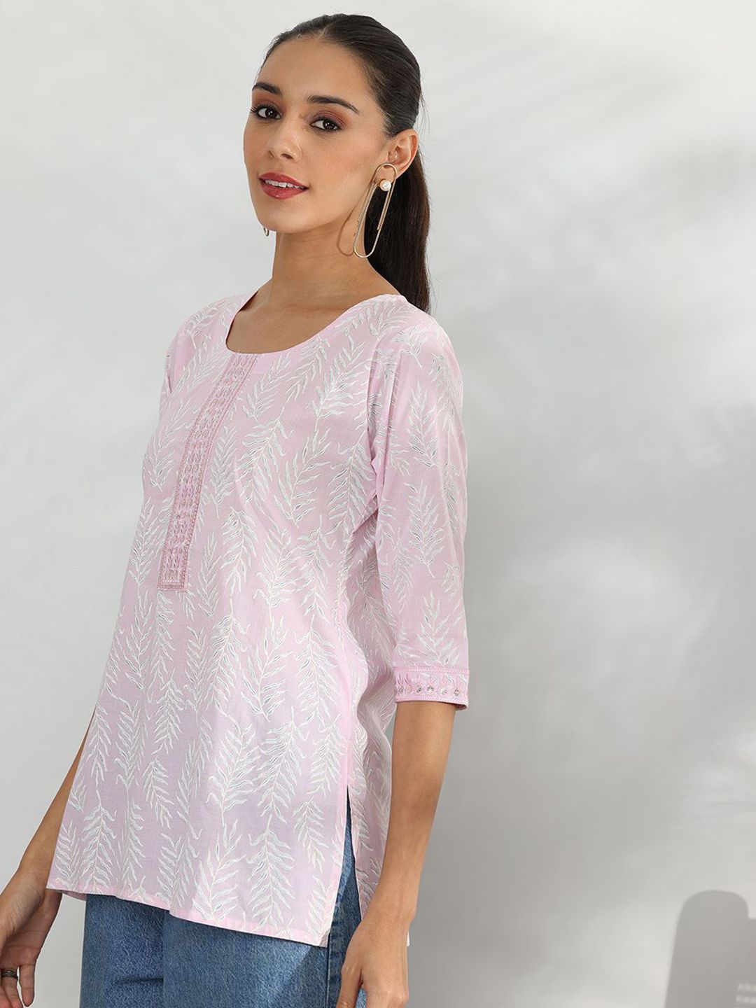 Libas Women Floral Printed Pure Cotton Kurti