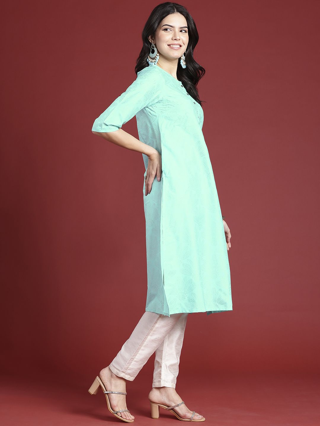 Anouk Floral Printed Gotta Patti Straight Kurta