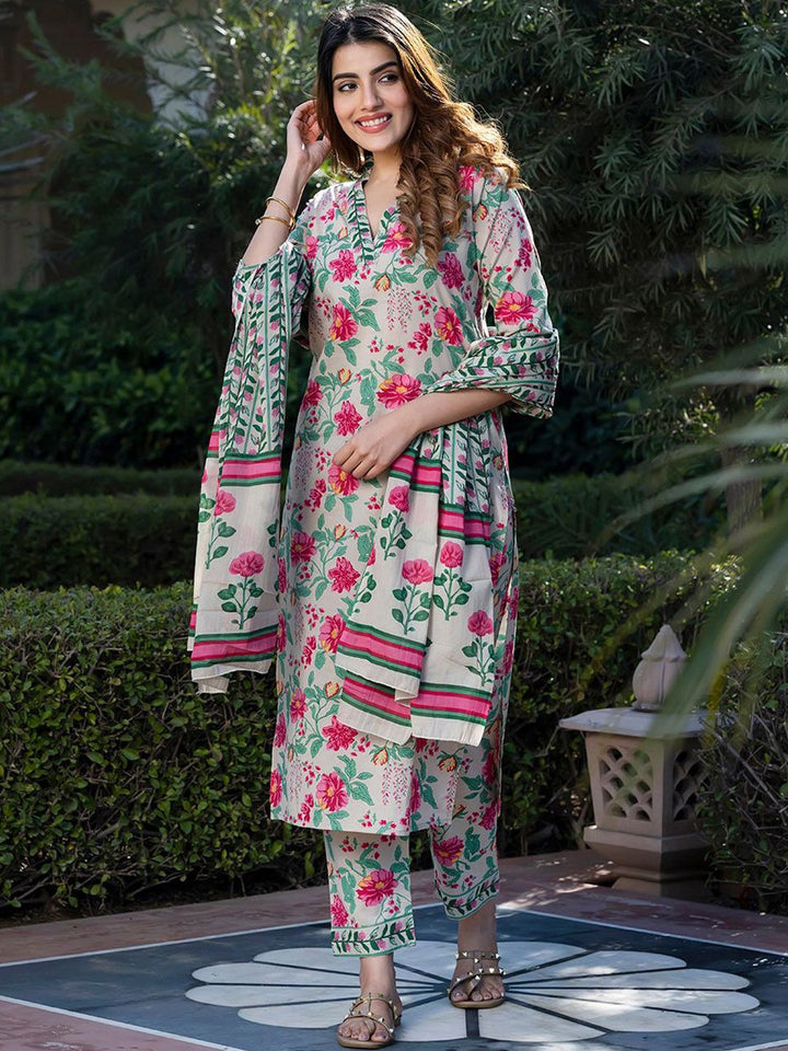 Kalini Wanita Floral Dicetak Kurta Kapas Tulen Biasa Dengan Seluar & Dengan Dupatta