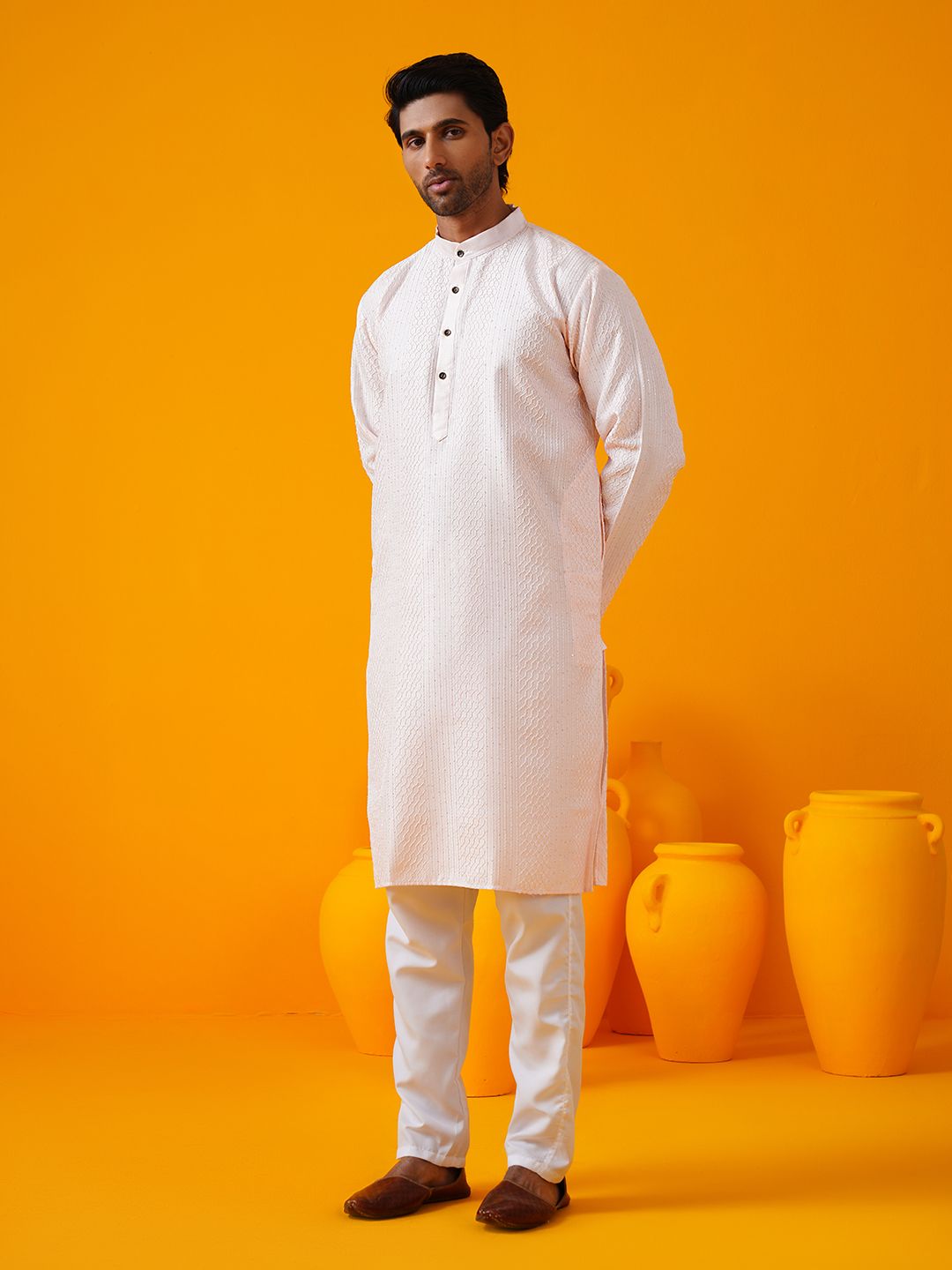 SOJANYA Band Collar Geometric Embroidered Straight Kurta