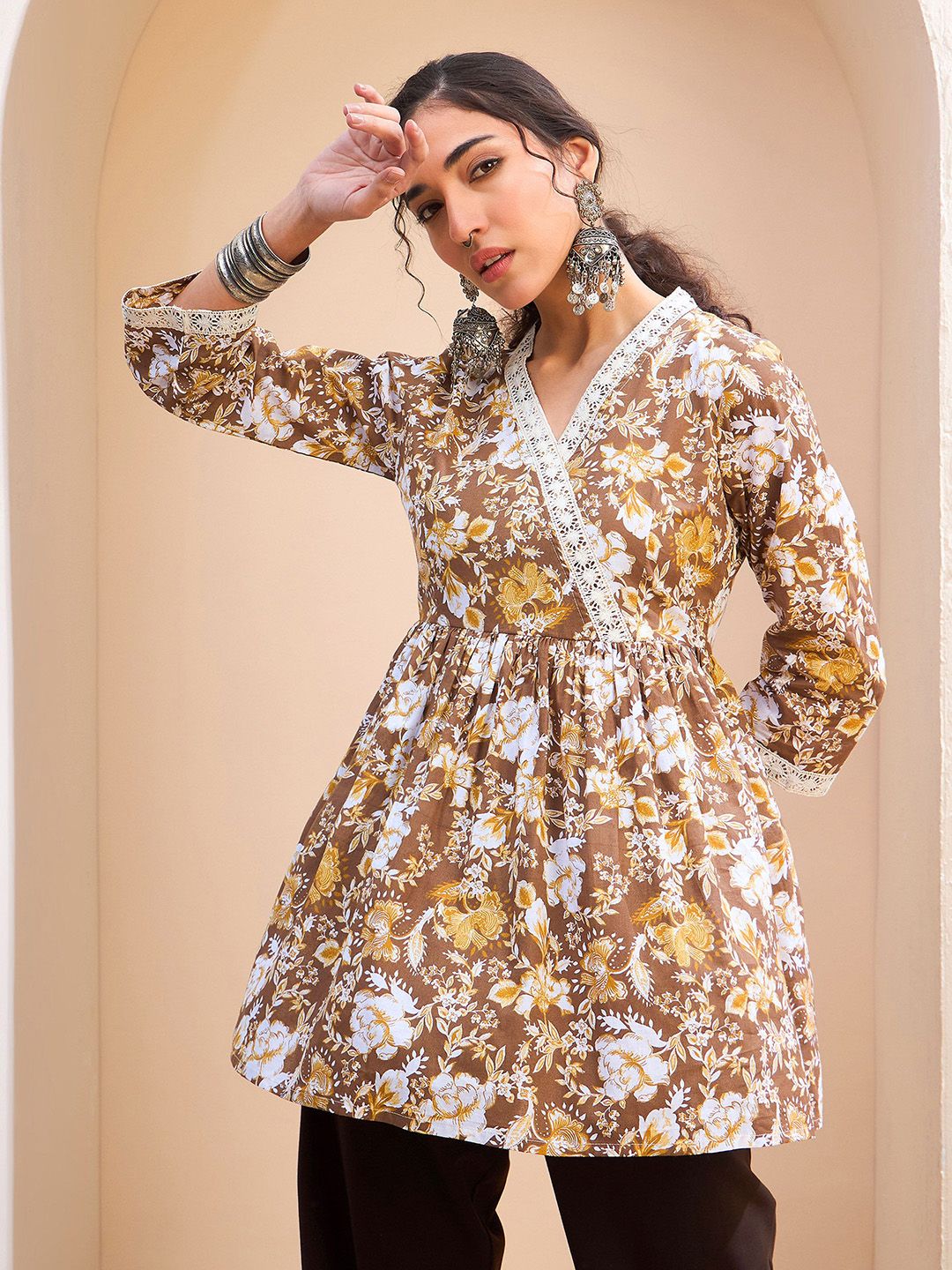 Shae by SASSAFRAS Floral Printed V-Neck Gotta Patti Pure Cotton Gotta Patti Angrakha Kurti