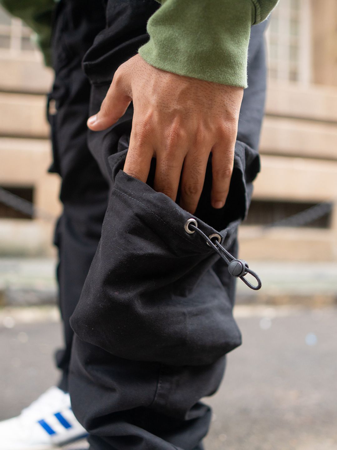Powerlook Men Loose Fit Cargos Trousers