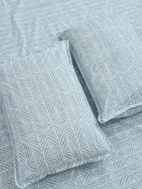 KLOTTHE Polycotton Bedsheet with 2 Pillow Covers