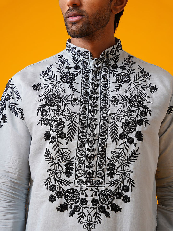 SOJANYA LUXE Floral Embroidered Mandarin Collar Straight Kurta With Trouser