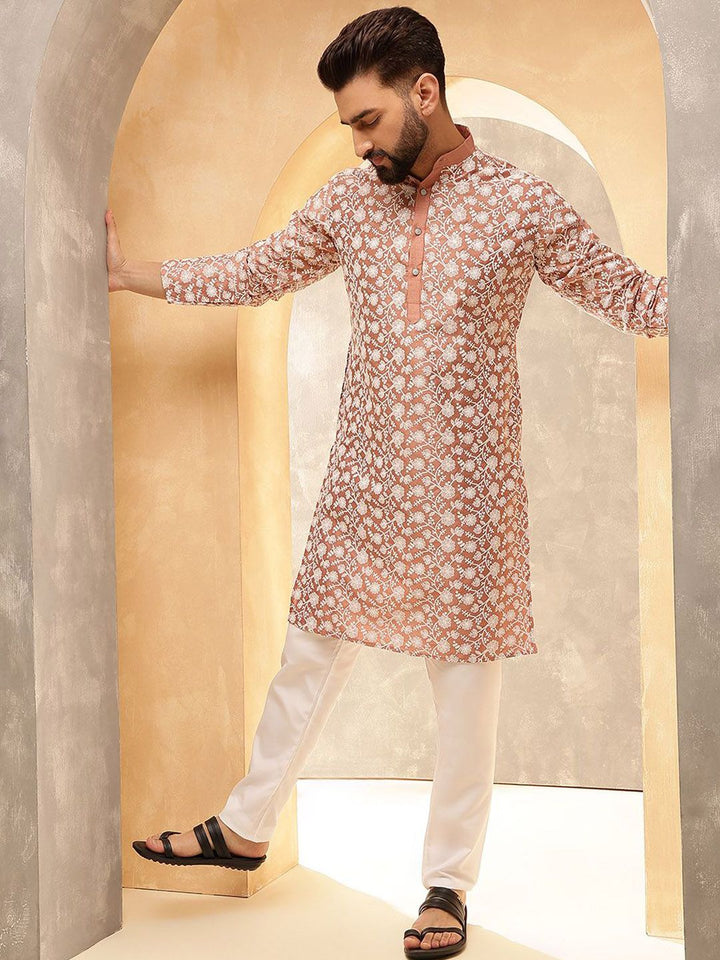 Anouk Peach & White Band Collar Floral Sulam Kurta Lurus