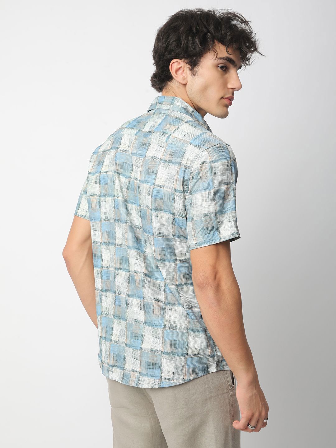 VASTRADO Men Classic Spread Collar Geometric Printed Cotton Slim Fit Casual Shirt