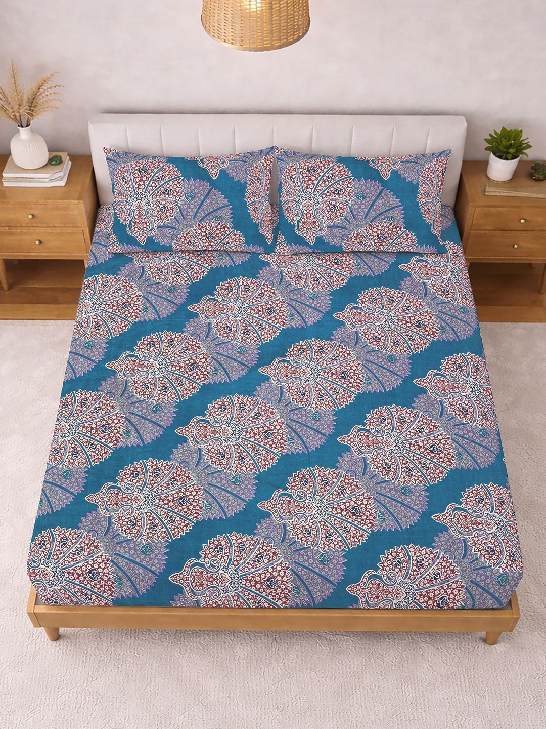 KLOTTHE Blue Ethnic Motifs 300 TC Super King Fine Bedsheets