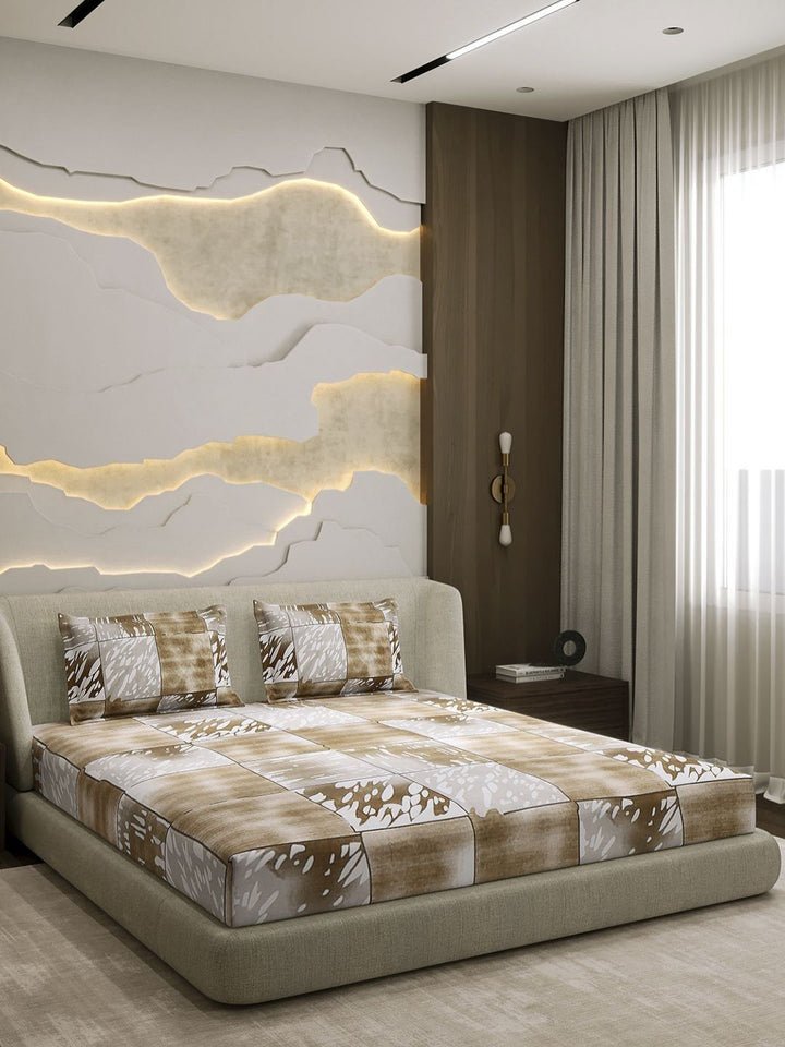 Monte Carlo Beige & White Printed Cotton 104 TC Queen Bedsheet Set 2.24 cm x 2.54 cm