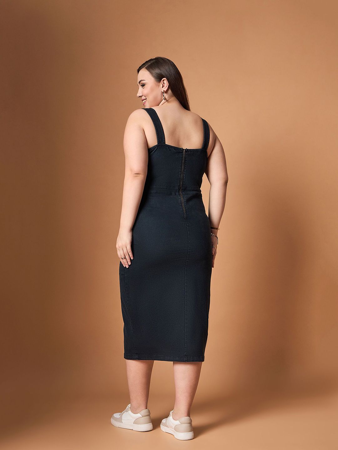 SASSAFRAS Curve Denim Sheath Midi Dress
