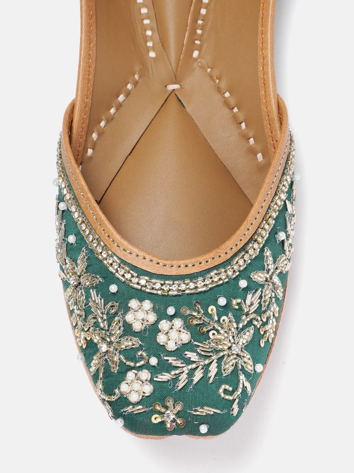 House of Pataudi Floral Embroidered Ethnic Mojaris