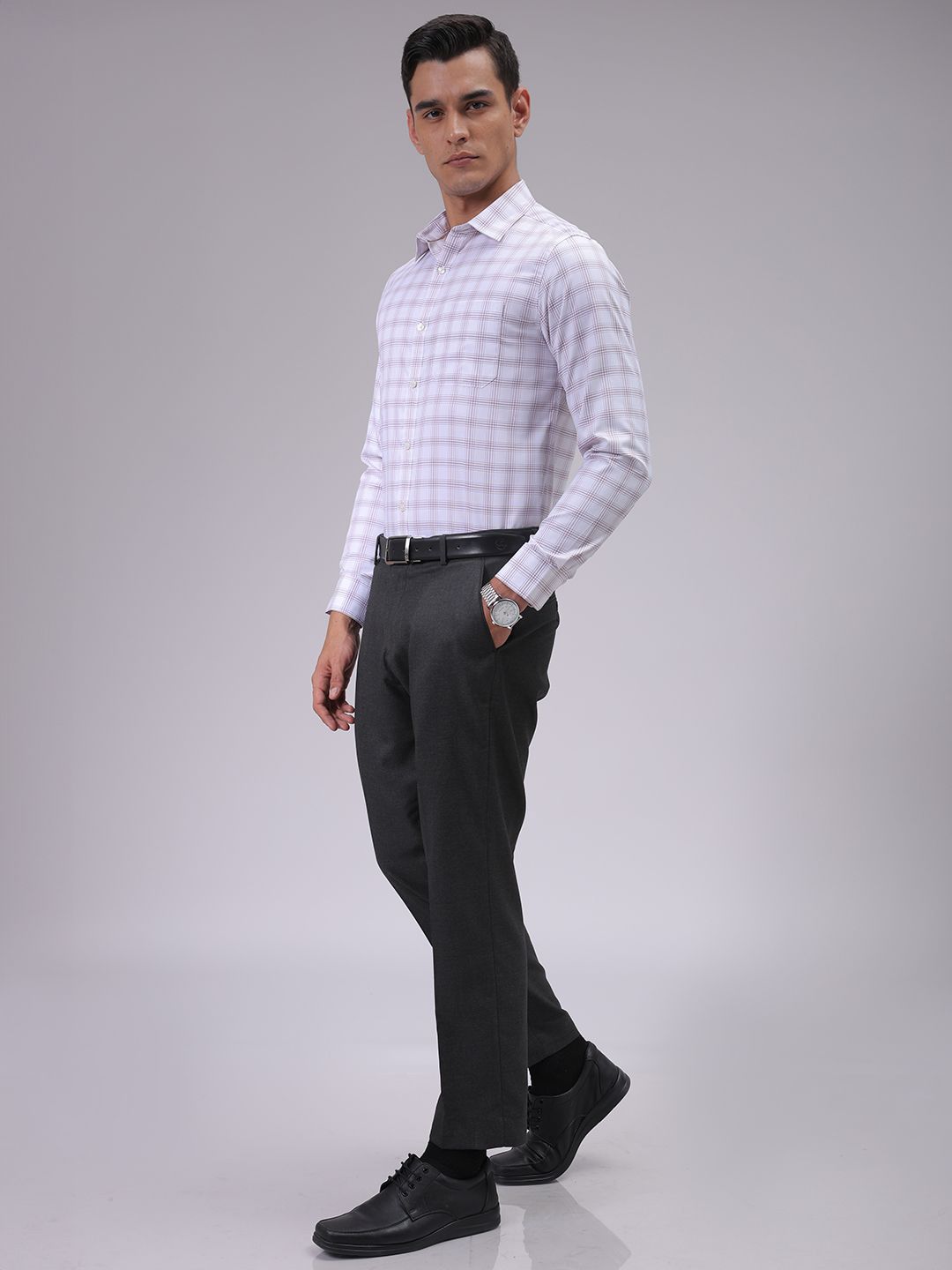 The Indian Garage Co. X Luxe Men Cutaway Collar Checked Slim Fit Formal Shirt