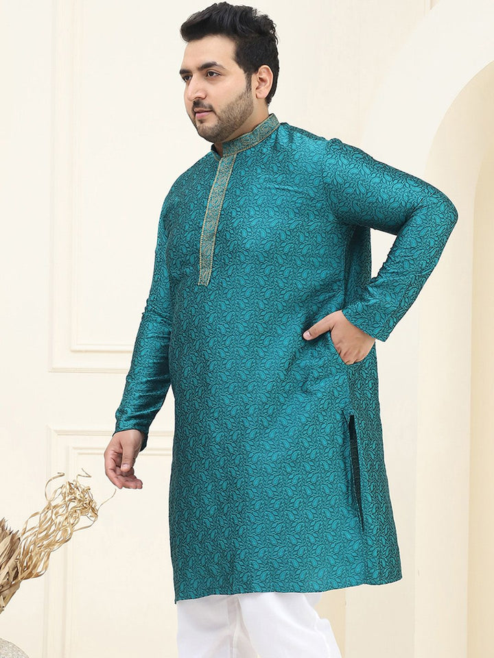 SOJANYA PLUS Size Ethnic Motifs Woven Design Band Collar Straight Kurta