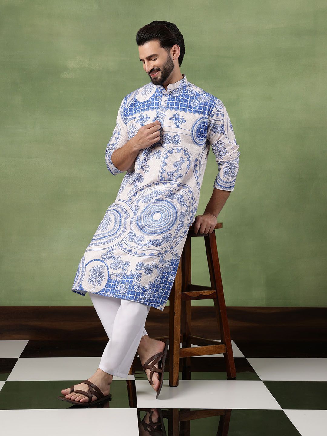 SOJANYA Men Ethnic Motifs Embroidered Thread Work Kurta
