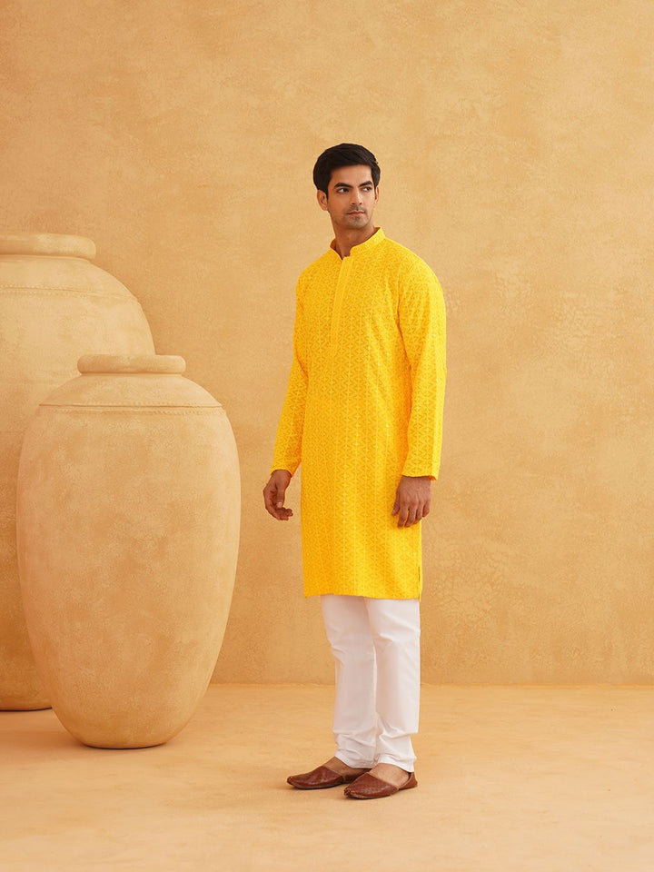 SOJANYA Kurta Kapas Tulen Kolar Mandarin Bersulam Chevron Dengan Churidar
