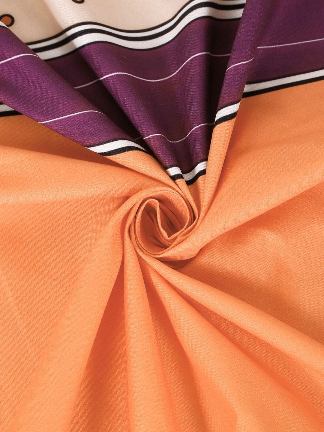 KLOTTHE Orange & Green Geometric 400 TC King Bedsheet with 2 Pillow Covers