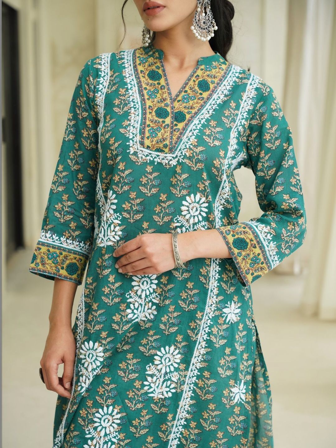 House of Chikankari Women Floral Printed Regular Pure Cotton Kurta with Set