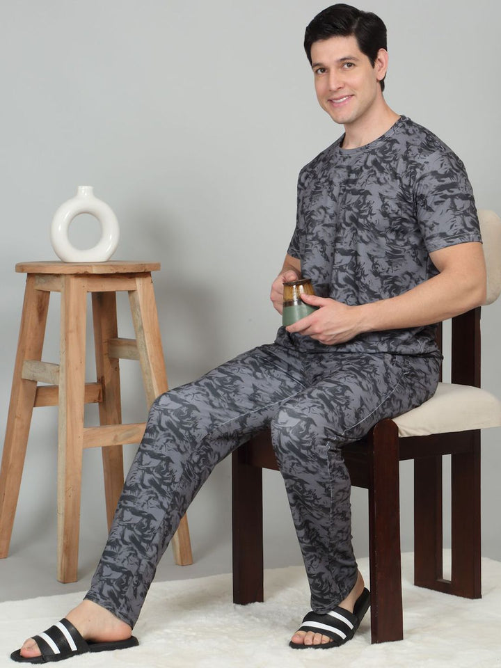Sweet Dreams Men Abstract Printed Night suit