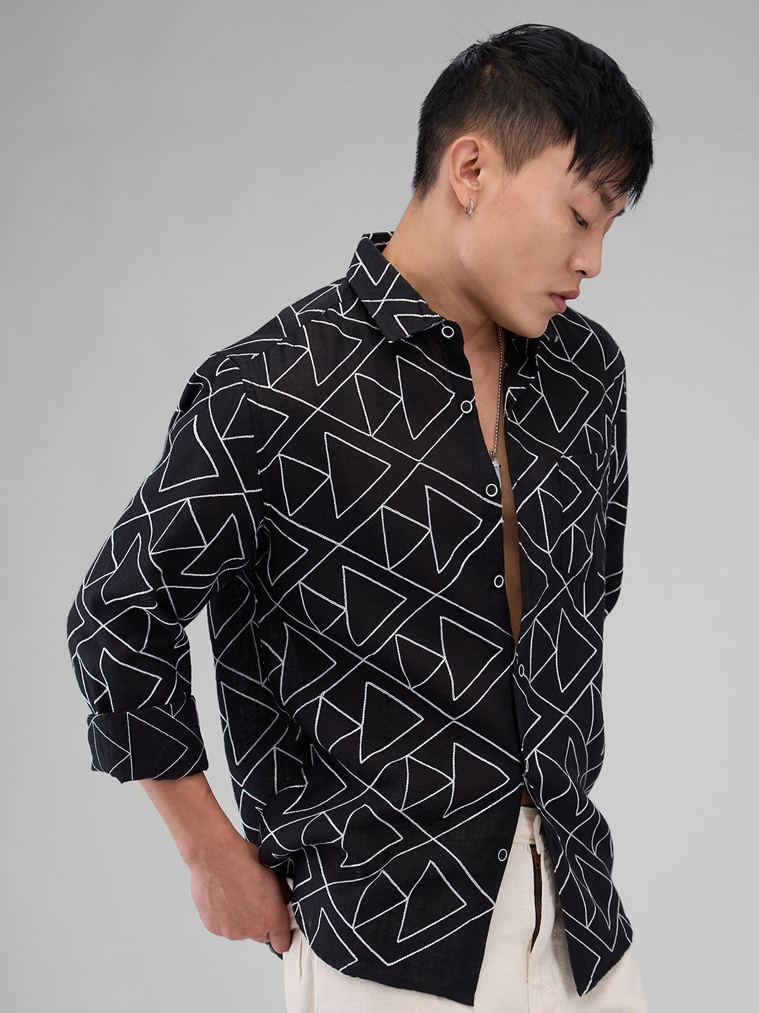 VASTRADO Men Classic Spread Collar Geometric Printed Cotton Slim Fit Casual Shirt