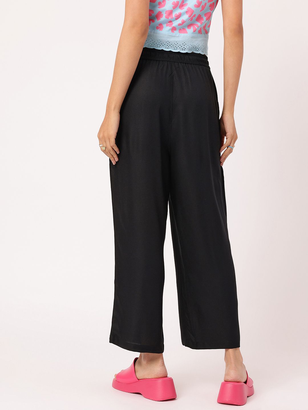 DressBerry Women Cozy Classics Relaxed Fit Trousers with Box Pockets