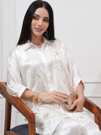 Vishudh Women Embroide Tunic With Regular Pants Co-Ord Set