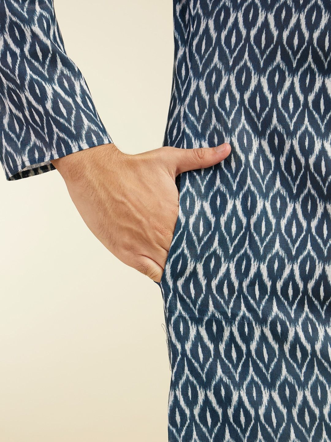 Diwas by Manyavar Geometric Printed Mandarin Collar Straight Kurta