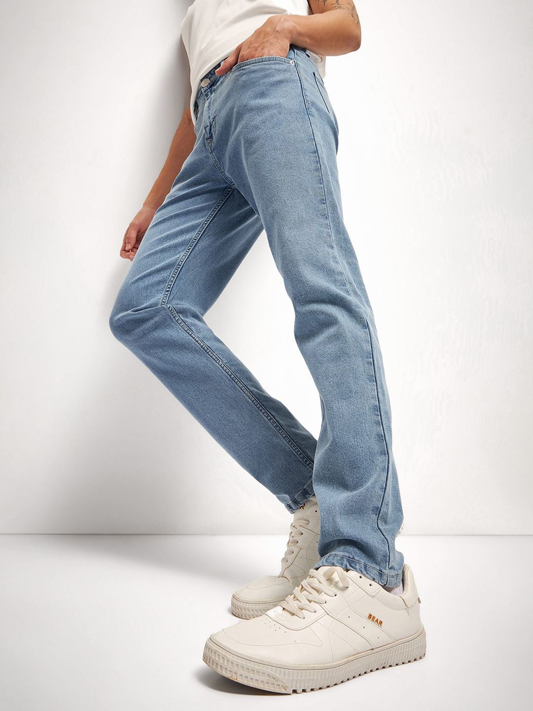 THE BEAR HOUSE Men Slim Fit Light Fade Mid-Rise Stretchable Jeans