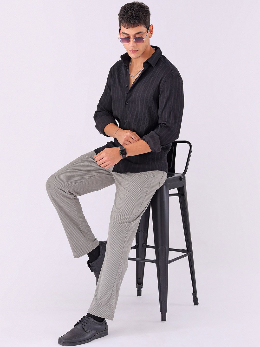The Indian Garage Co Men Slim Fit Textured Jacquard Resortwear Shirt