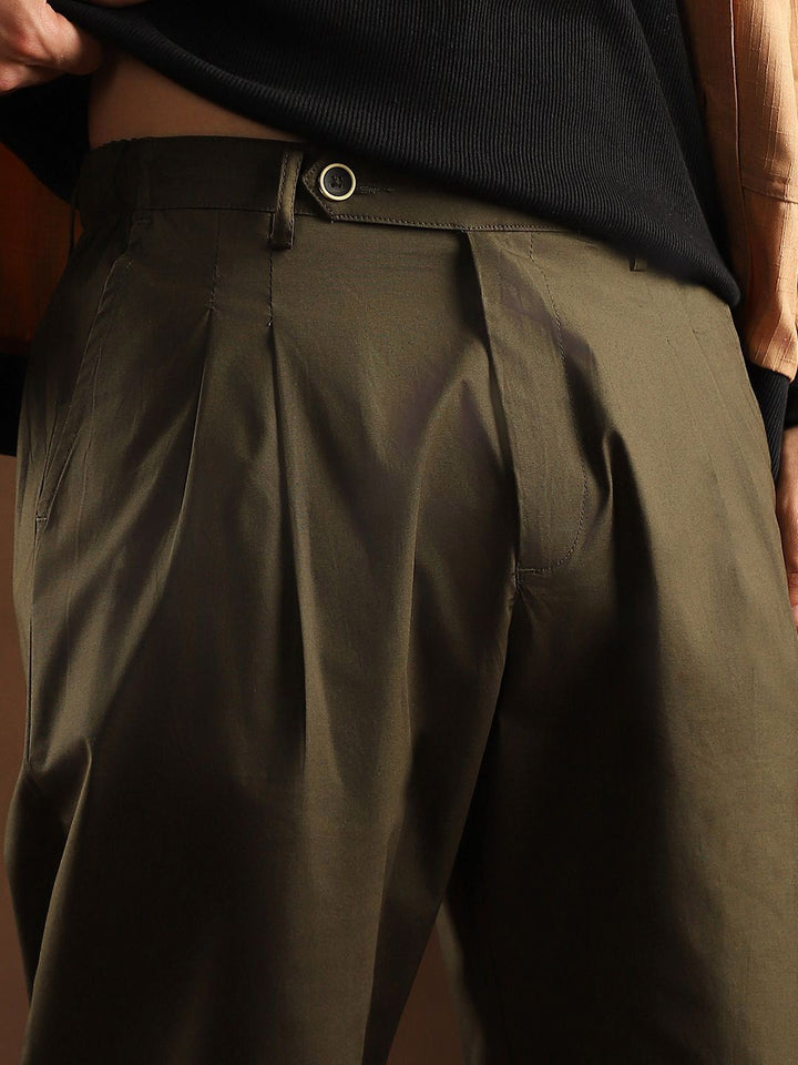 Campus Sutra Men Comfort Pleated Cotton Chino Trousers