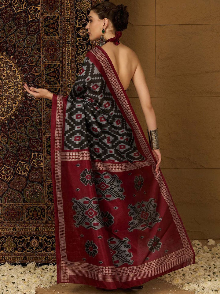 Saree mall Silk Blend Ikat Sarees