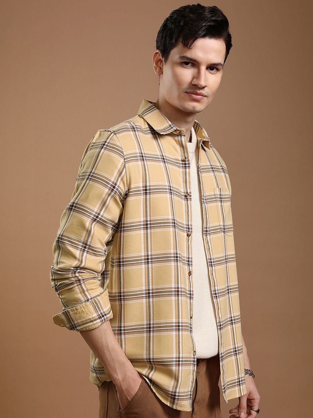 HIGHLANDER Men Opaque Checked Casual Shirt
