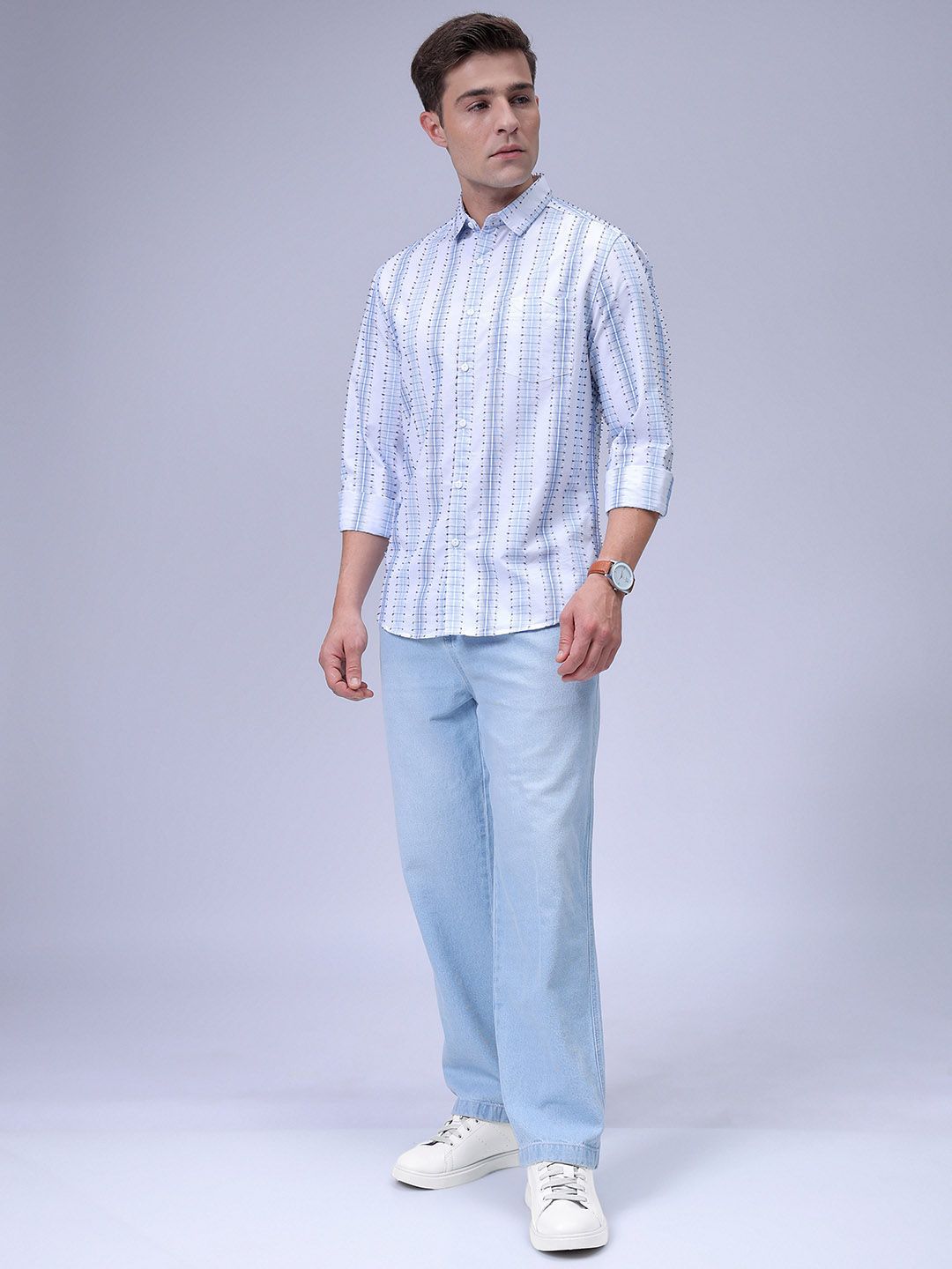 The Indian Garage Co Men Slim Fit Spread Collar Textured Cotton Casual Shirt
