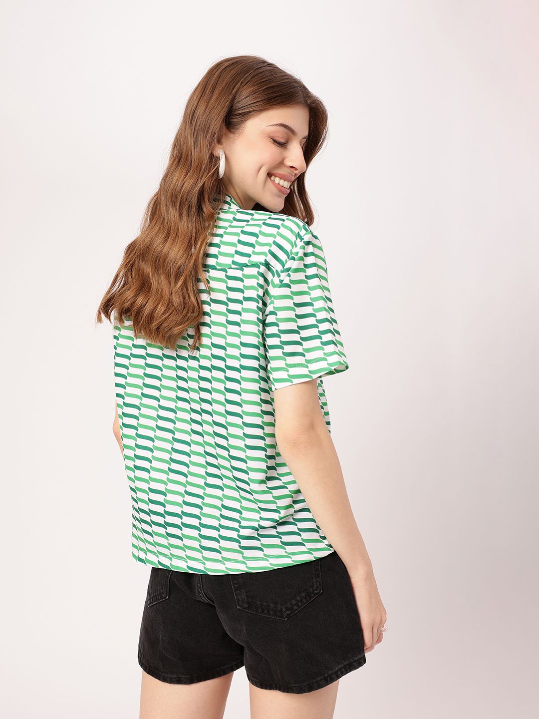 Chill In Geometric Vacanza Style Printed Relaxed Fit Shirt