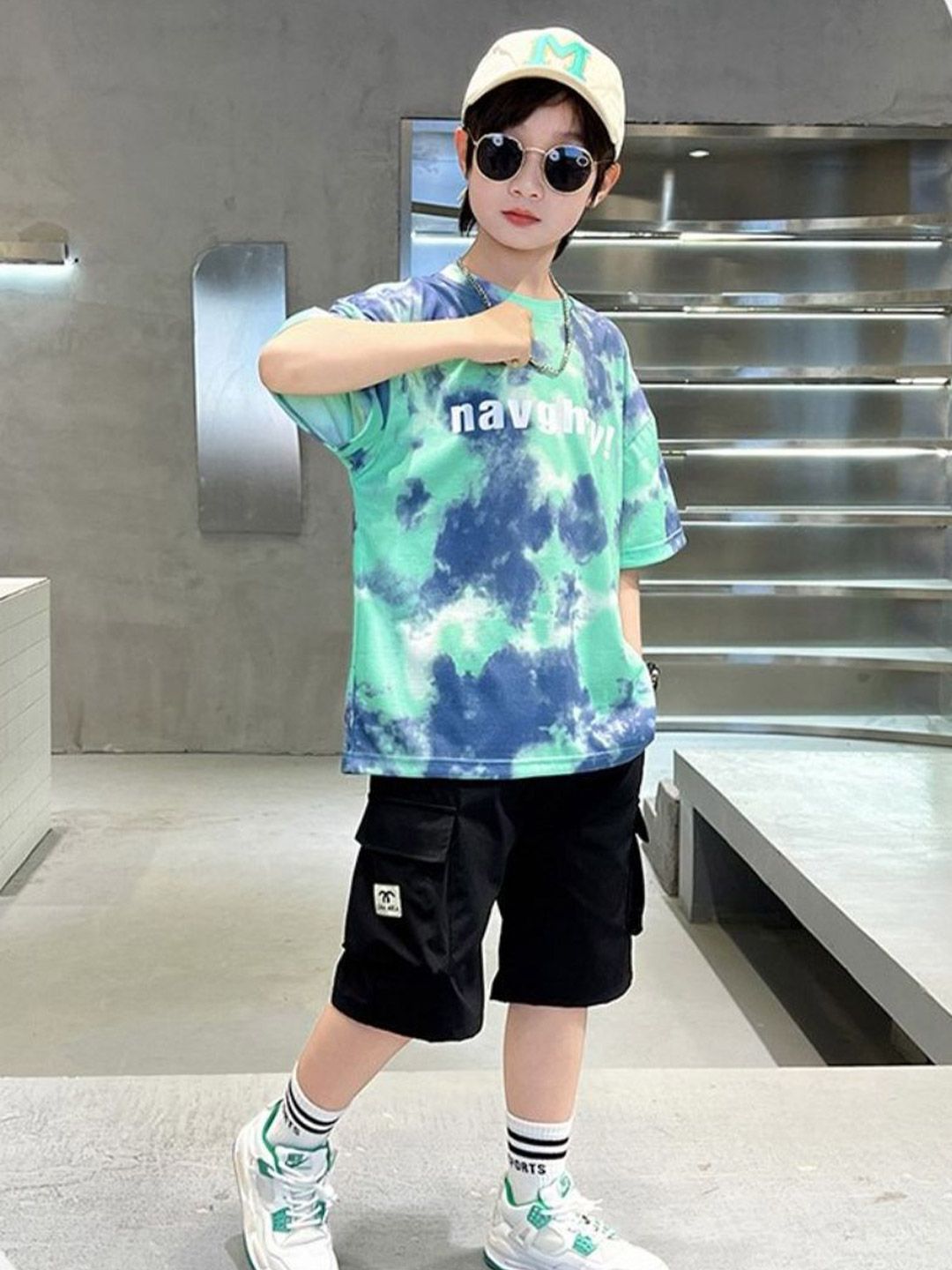 YK Boys Printed Round Neck T-Shirt With Shorts