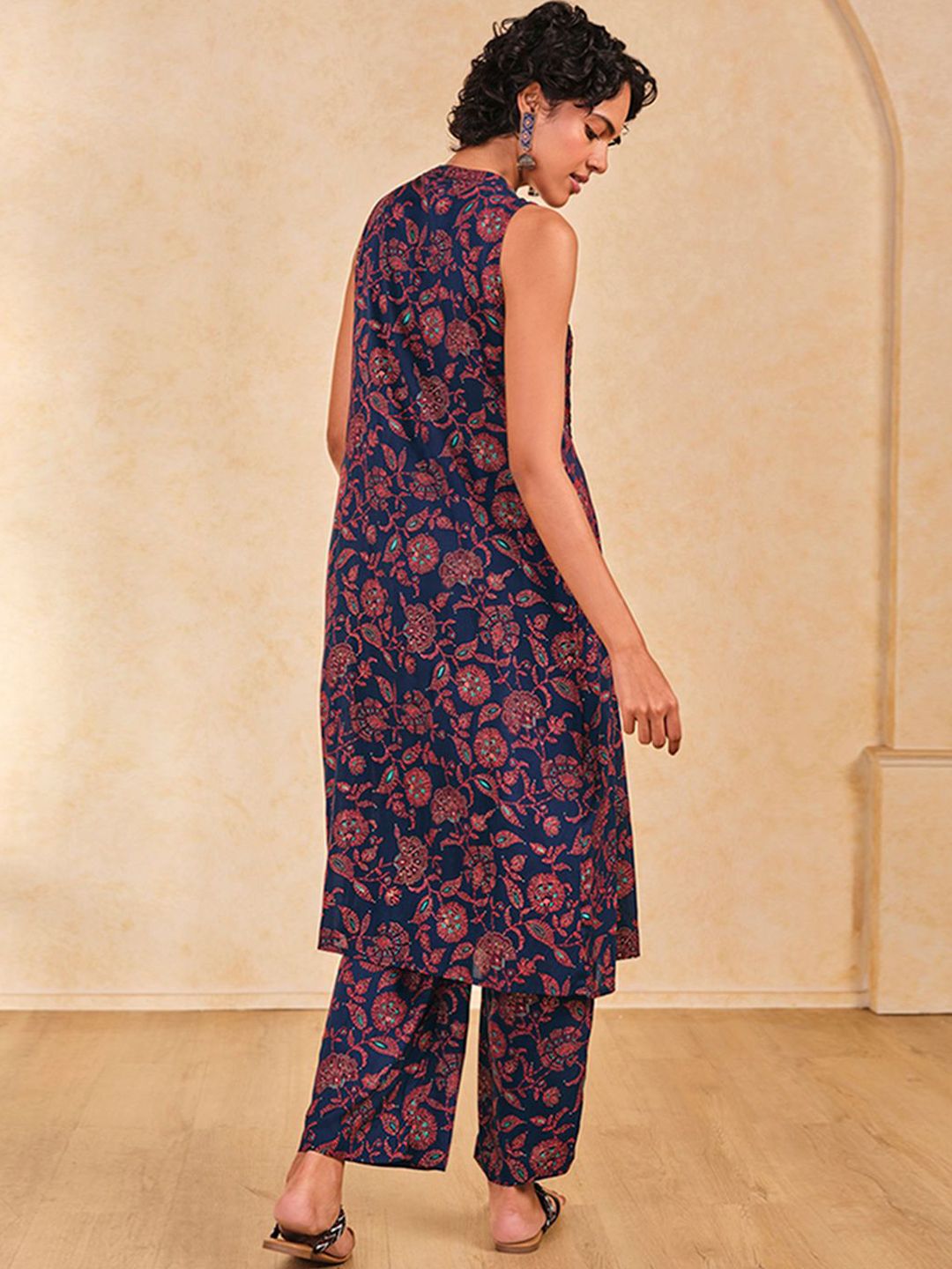Global Desi Floral Printed Sequinned Mandarin Collar Sleeveless A-Line Kurta With Palazzo