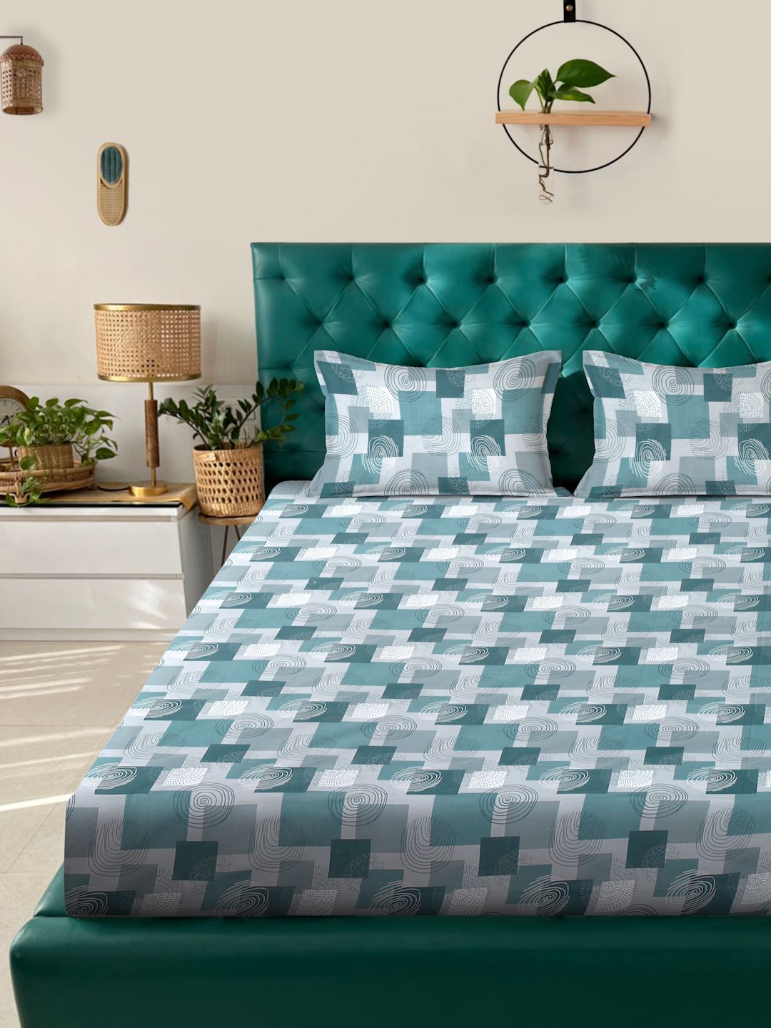 Myntra Elegant Homes Green Geometric Pure Cotton 400 TC King Bedsheet Set-2.5mX2.25m