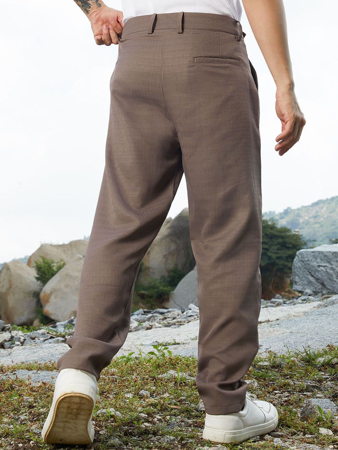 Campus Sutra Men Mid-Rise Comfort Trousers