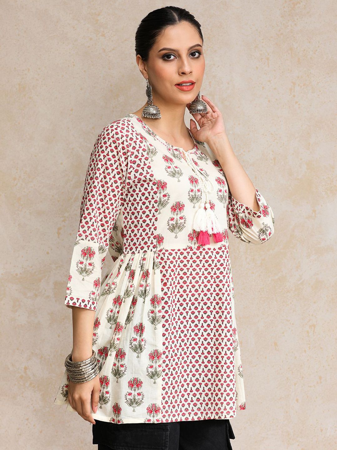 Varanga Floral Printed Thread Work Pure Cotton Thread Work Panelled Kurti