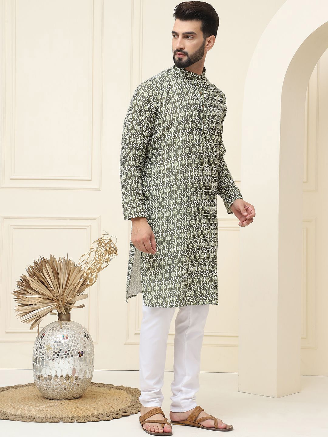 SOJANYA Geometric Printed Regular Pure Cotton Kurta With Pyjama