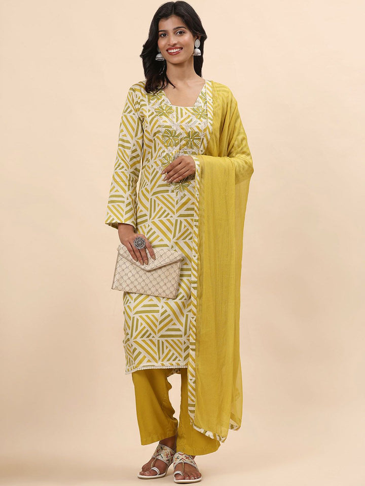 Mamicha Women Floral Printed Regular Pure Cotton Kurta with Palazzos & With Dupatta