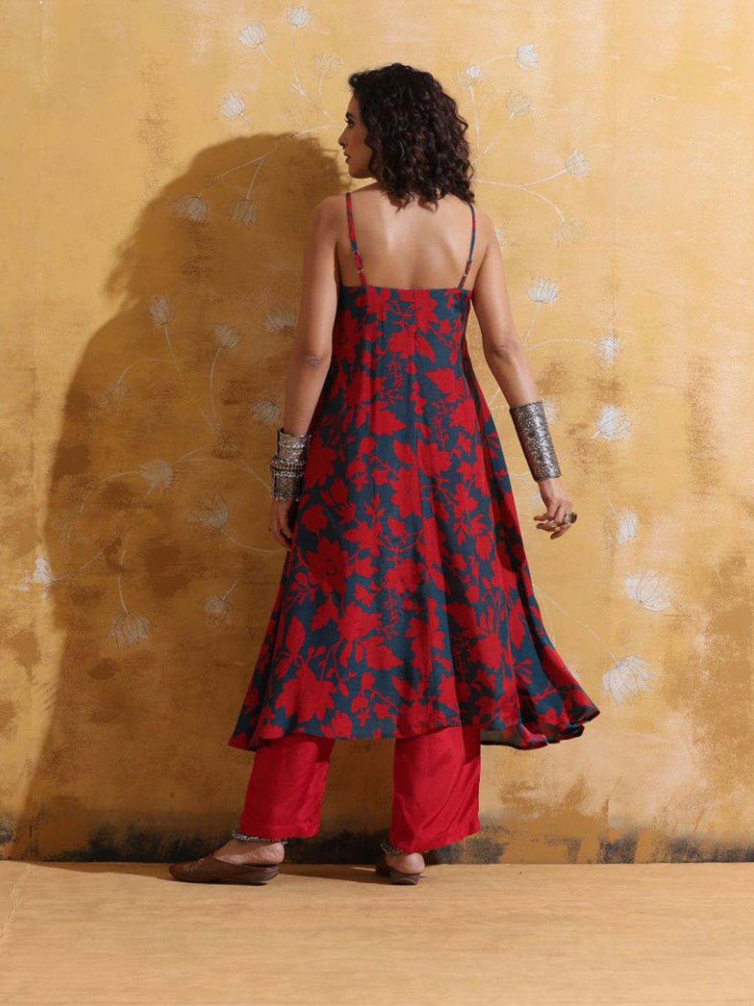 trueBrowns Women Red Teal Jaal Print Muslin Silk Flared Kurta Set