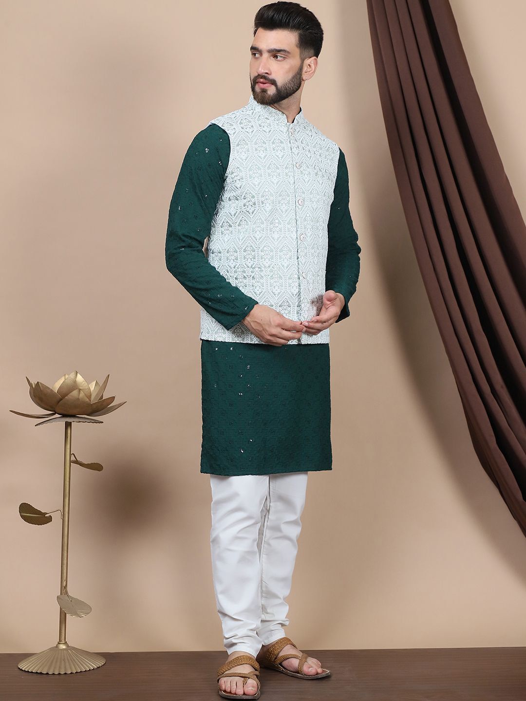 Kurta Lurus Kapas Tulen Sulam Bunga Anouk Dengan Jaket Churidar & Nehru