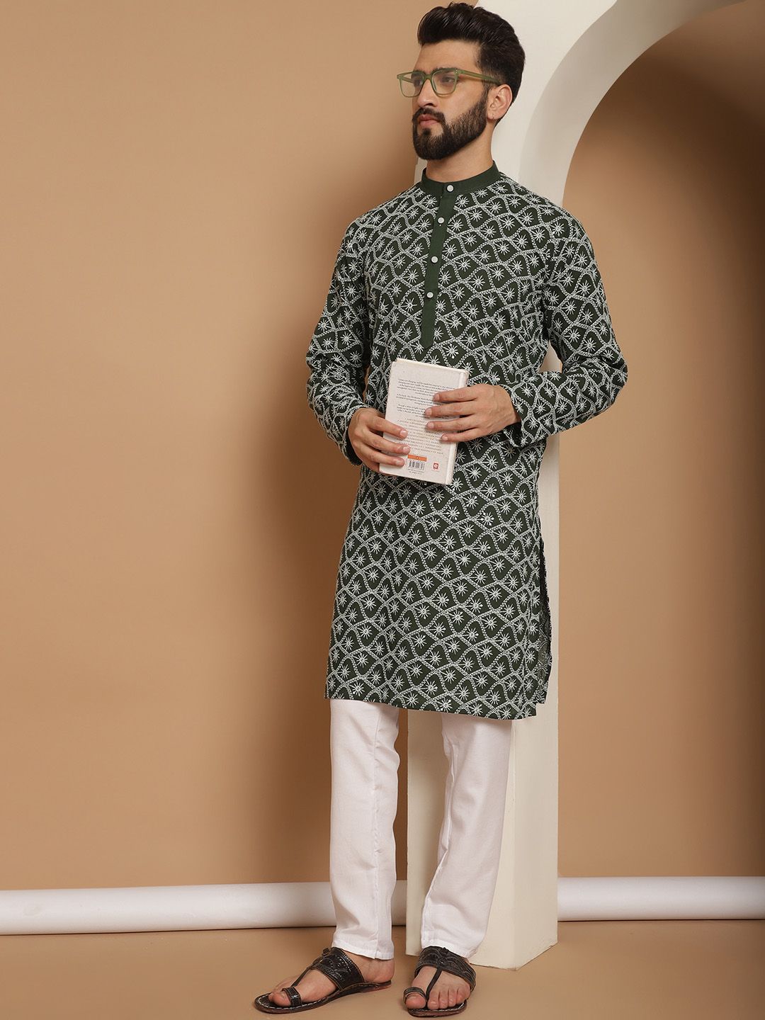 Anouk Men Green Geometric Thread Work Pathani Kurta