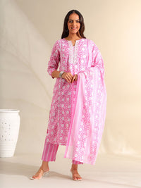 Mamicha Women Ethnic Motifs Printed Regular Thread Work Pure Cotton Kurta with Trousers & With Dupatta