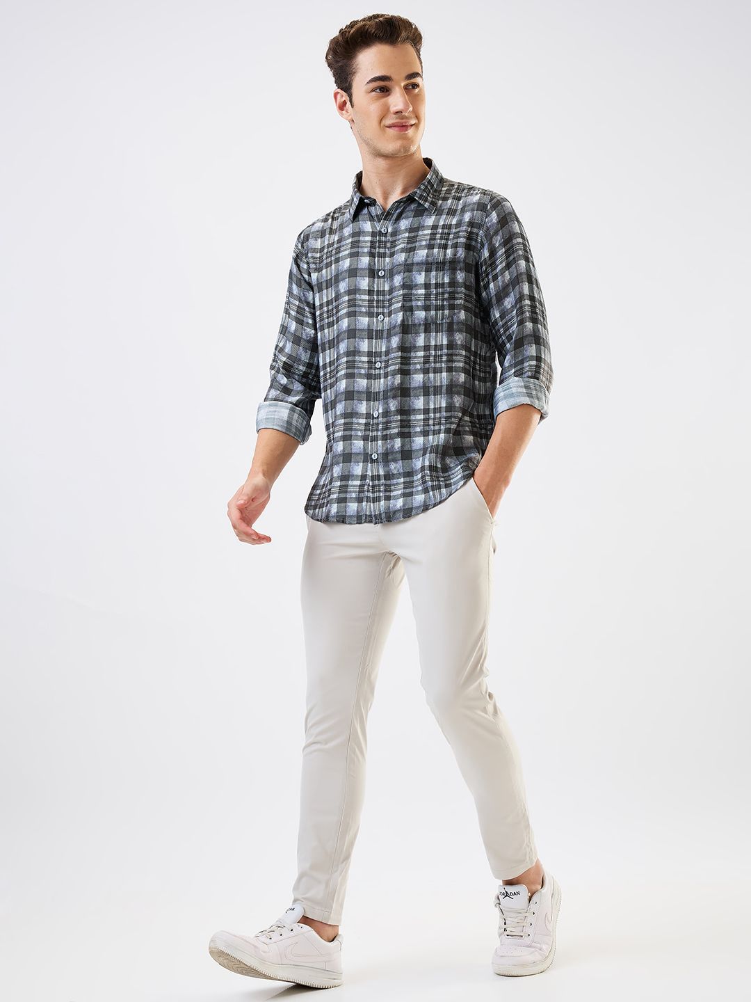 SPYKAR Men Slim Fit Spread Collar Tartan Checked Casual Shirt