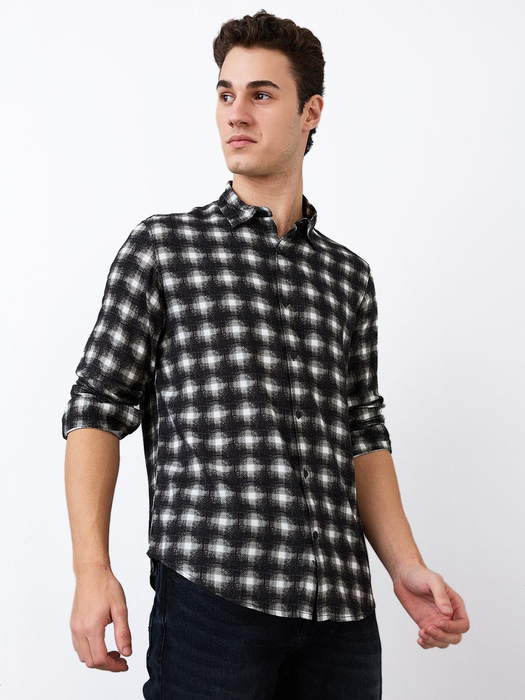 SPYKAR Men Spread Collar Checked Casual Shirt