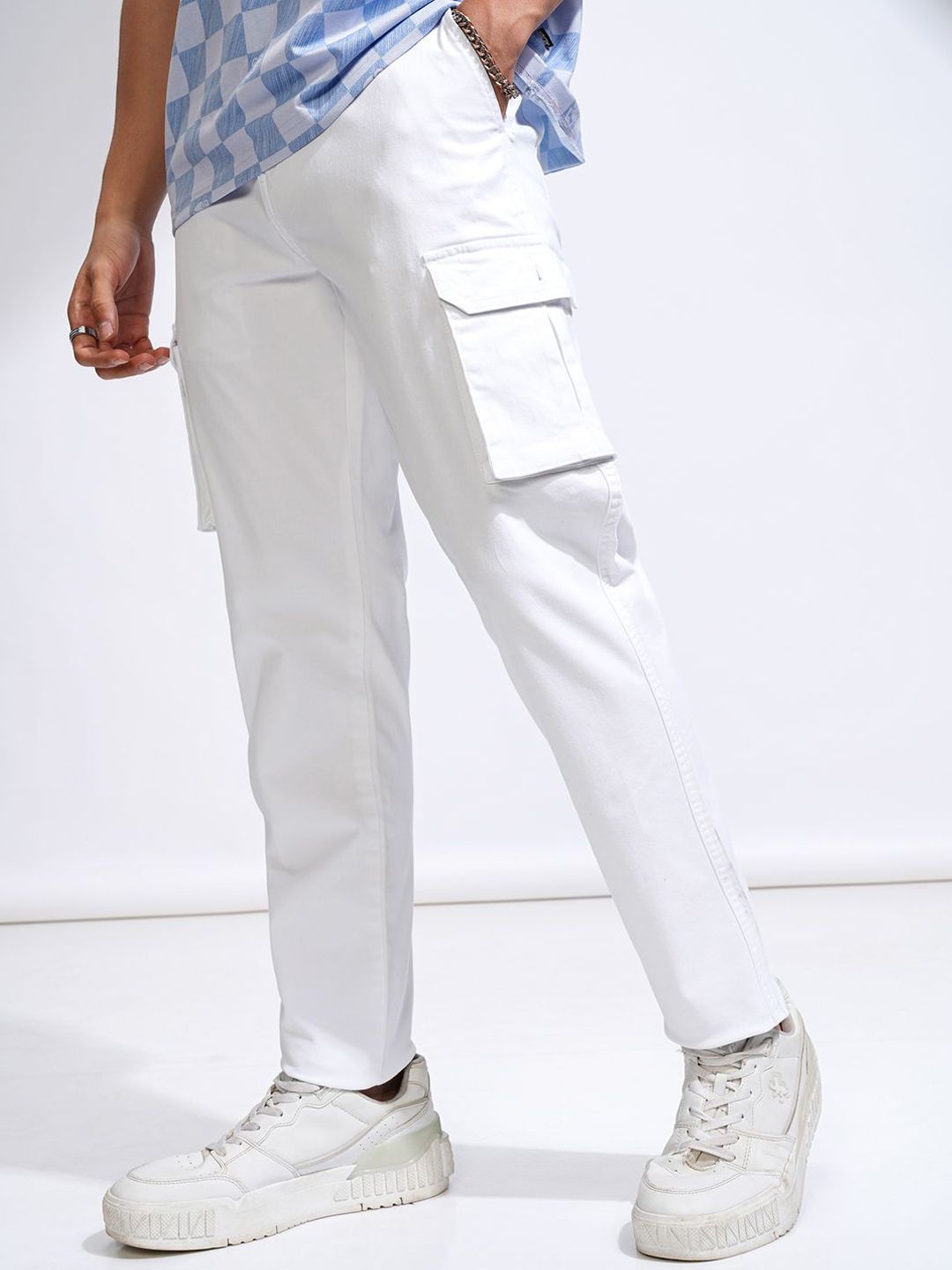 HIGHLANDER Men Comfort Straight Fit Cargos Trousers